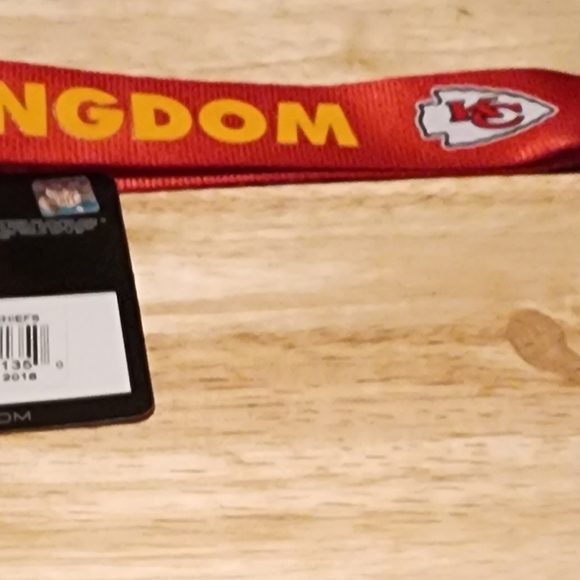 KC CHIEFS HIGH QUALITY WRISTLET KEYCHAIN - Picture 3 of 4